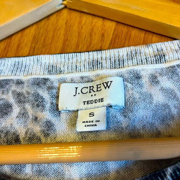 J Crew Leopard Print Lightweight Crew Neck Sweater; Smalll - Picture 6 of 6
